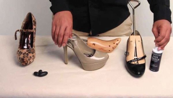 Использование льда для разноса обуви