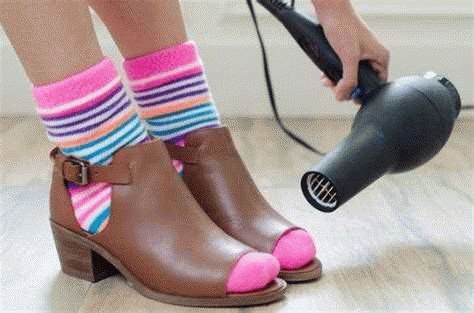 Обувь из ткани: 5 способов растянуть ее в домашних условиях